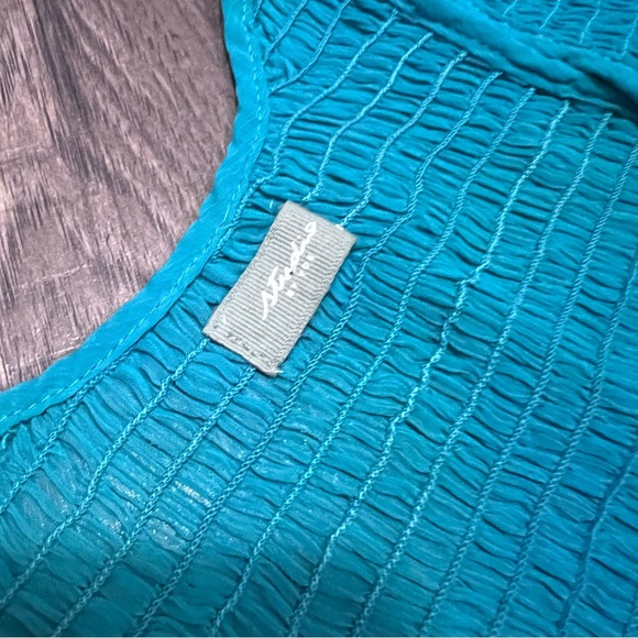 Studio by YDE Turquoise Sheer Button Up Short Sleeve - Picture 5 of 5